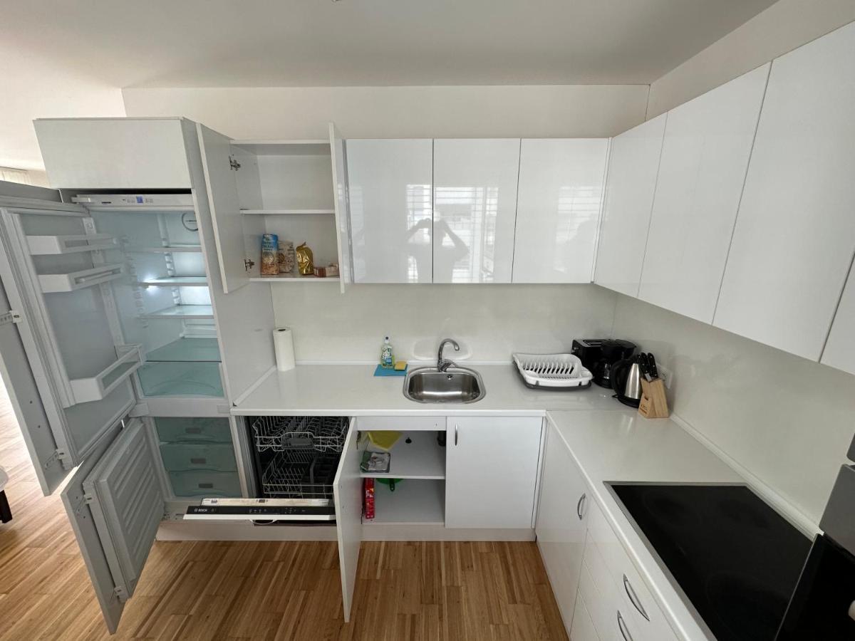 וינה Hauptbahnhof Ferienwohnung Am Park מראה חיצוני תמונה